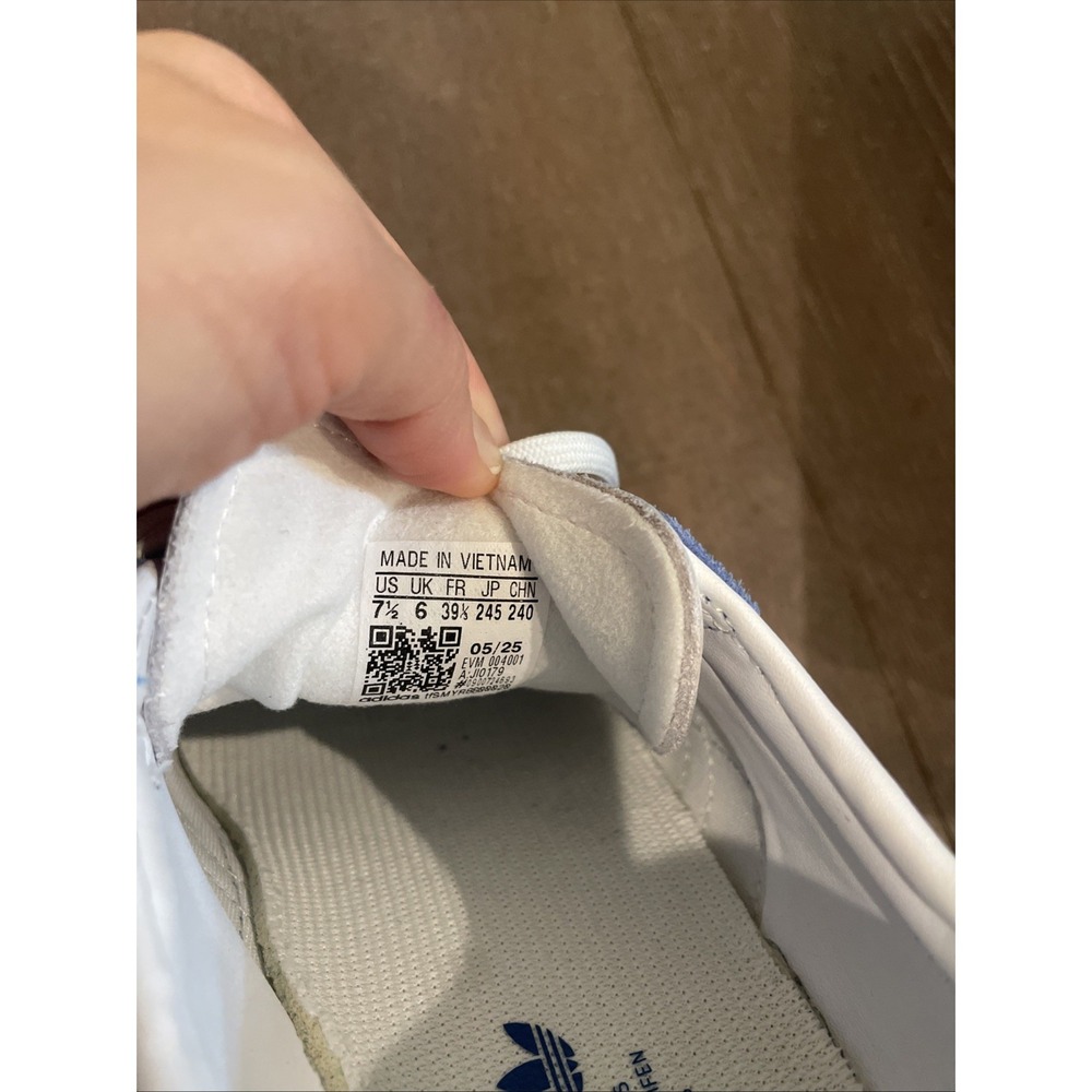 adidas Women’s Light Blue and White Suede Athletic Shoes - Picture 7 of 7